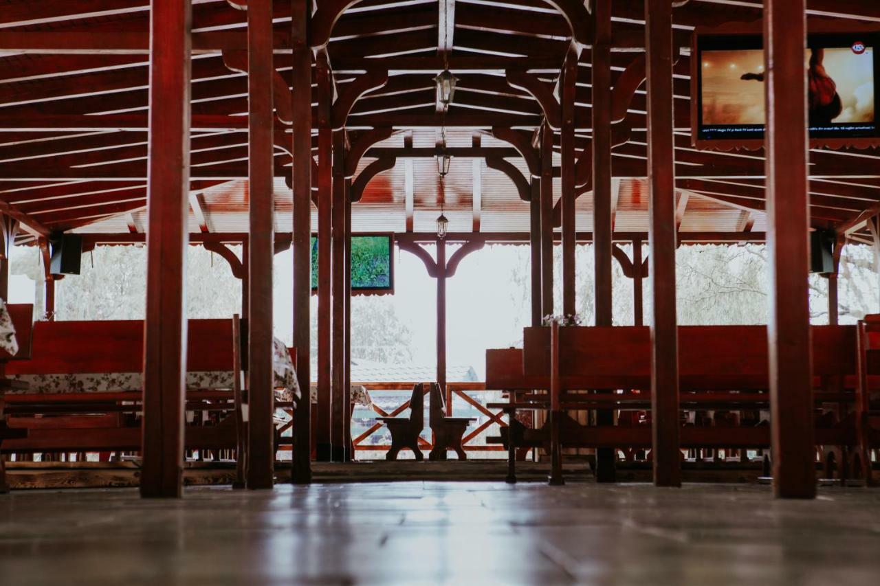 Hotel-Restaurant Milenium Salonta Luaran gambar